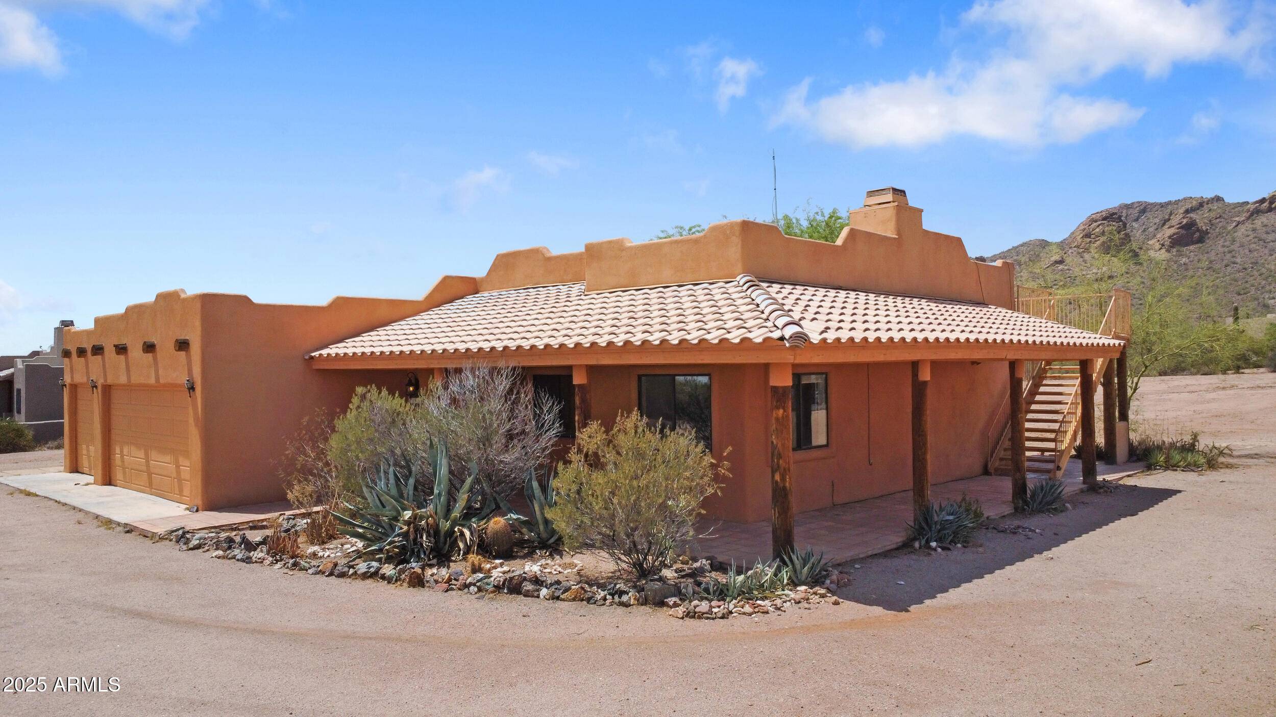 Apache Junction, AZ 85119,670 E MOON VISTA Street