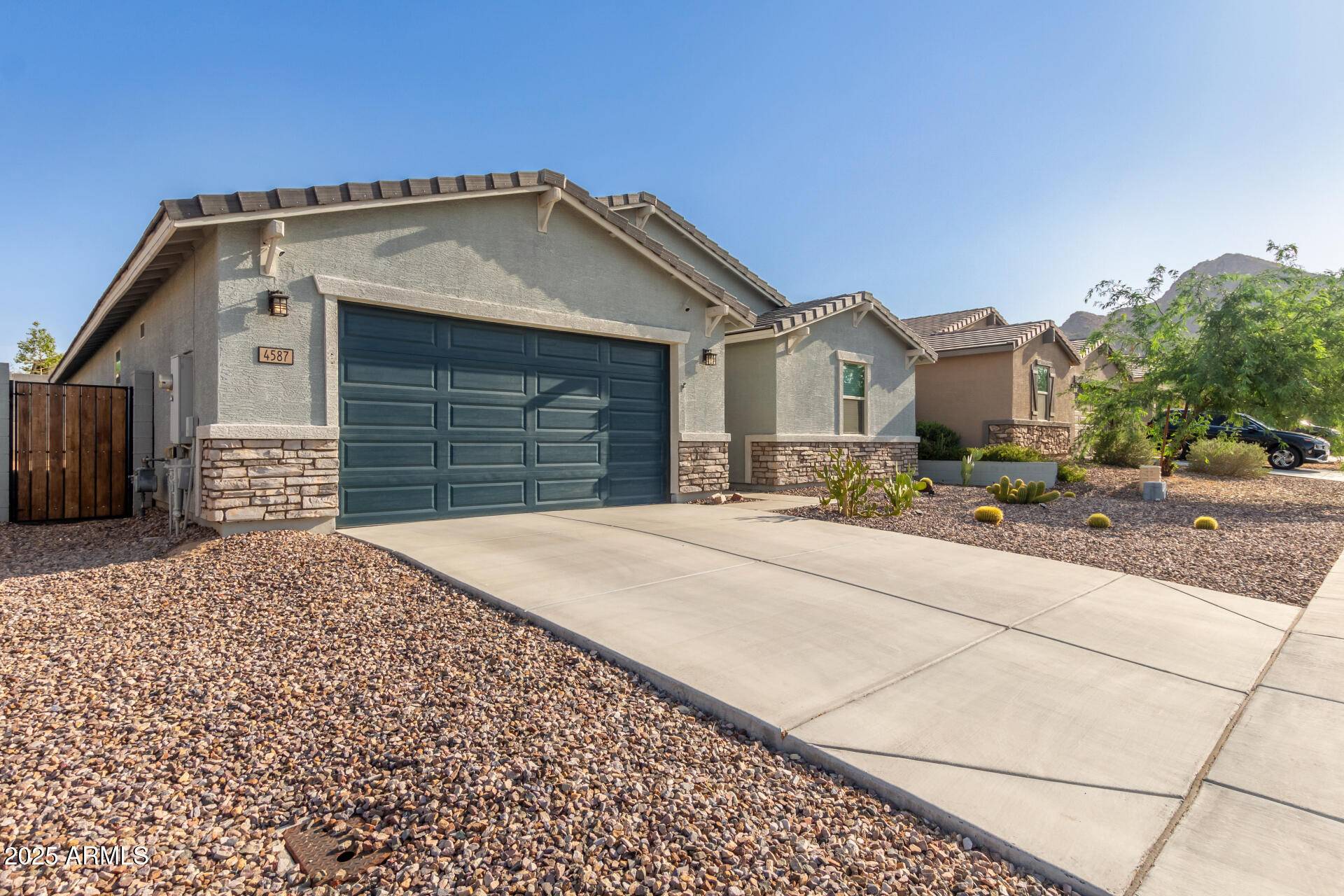 San Tan Valley, AZ 85144,4587 Stickleaf Way