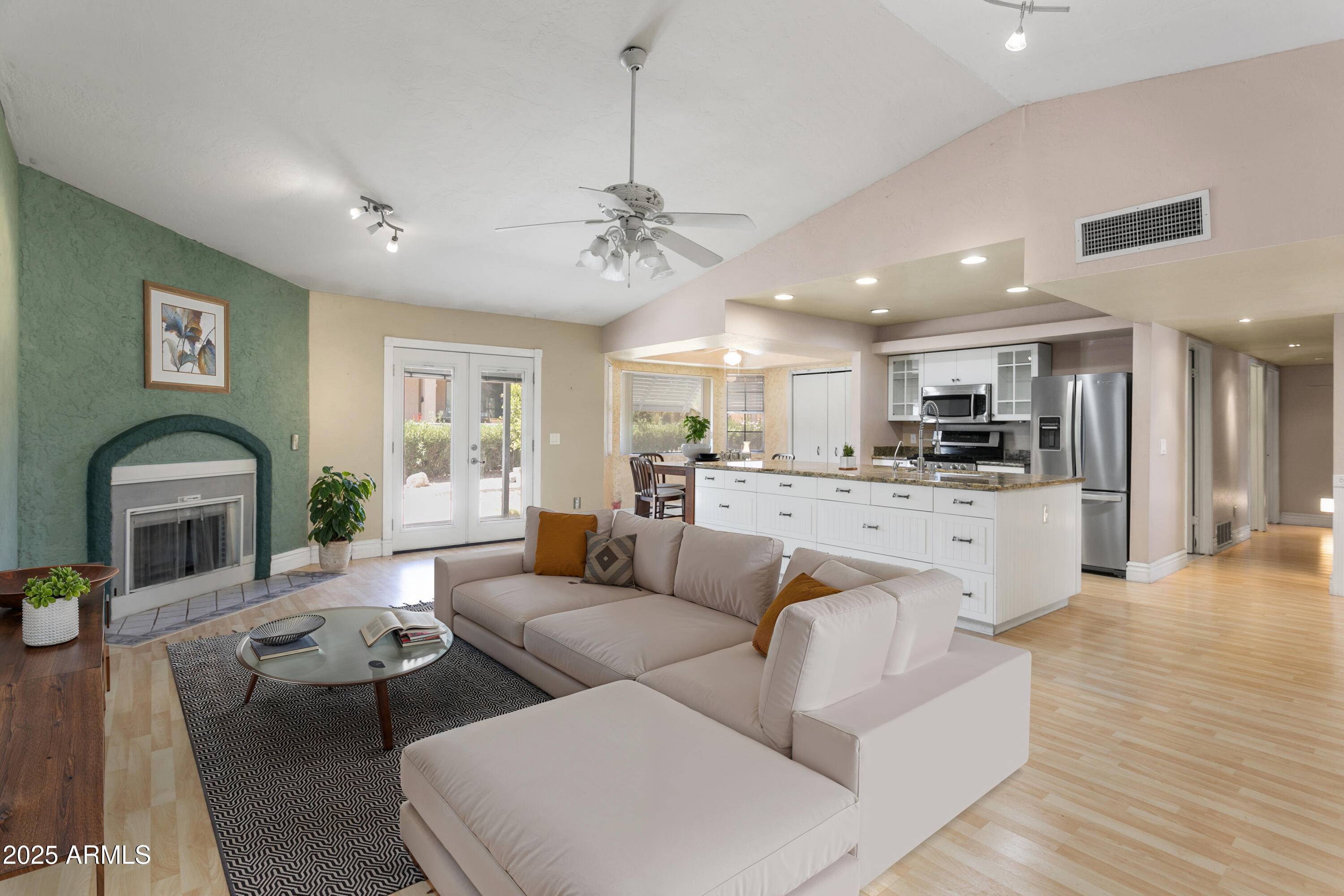 Phoenix, AZ 85022,1837 E PRESIDIO Road