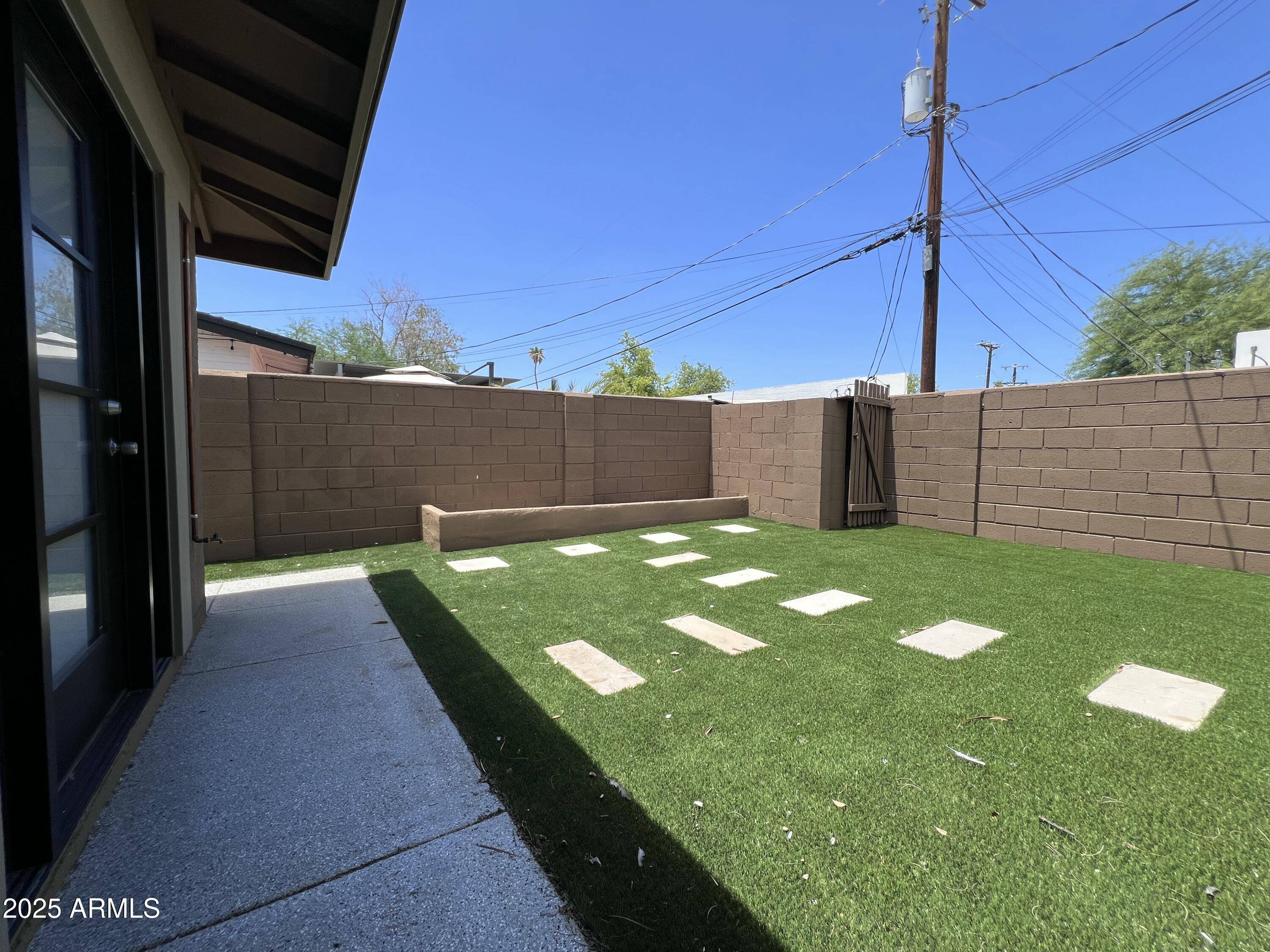Phoenix, AZ 85008,4142 E MORELAND Street #2