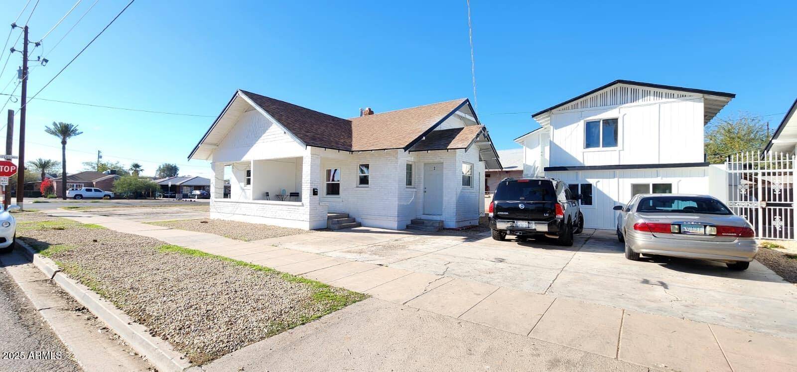 Phoenix, AZ 85009,2002 W JEFFERSON Street