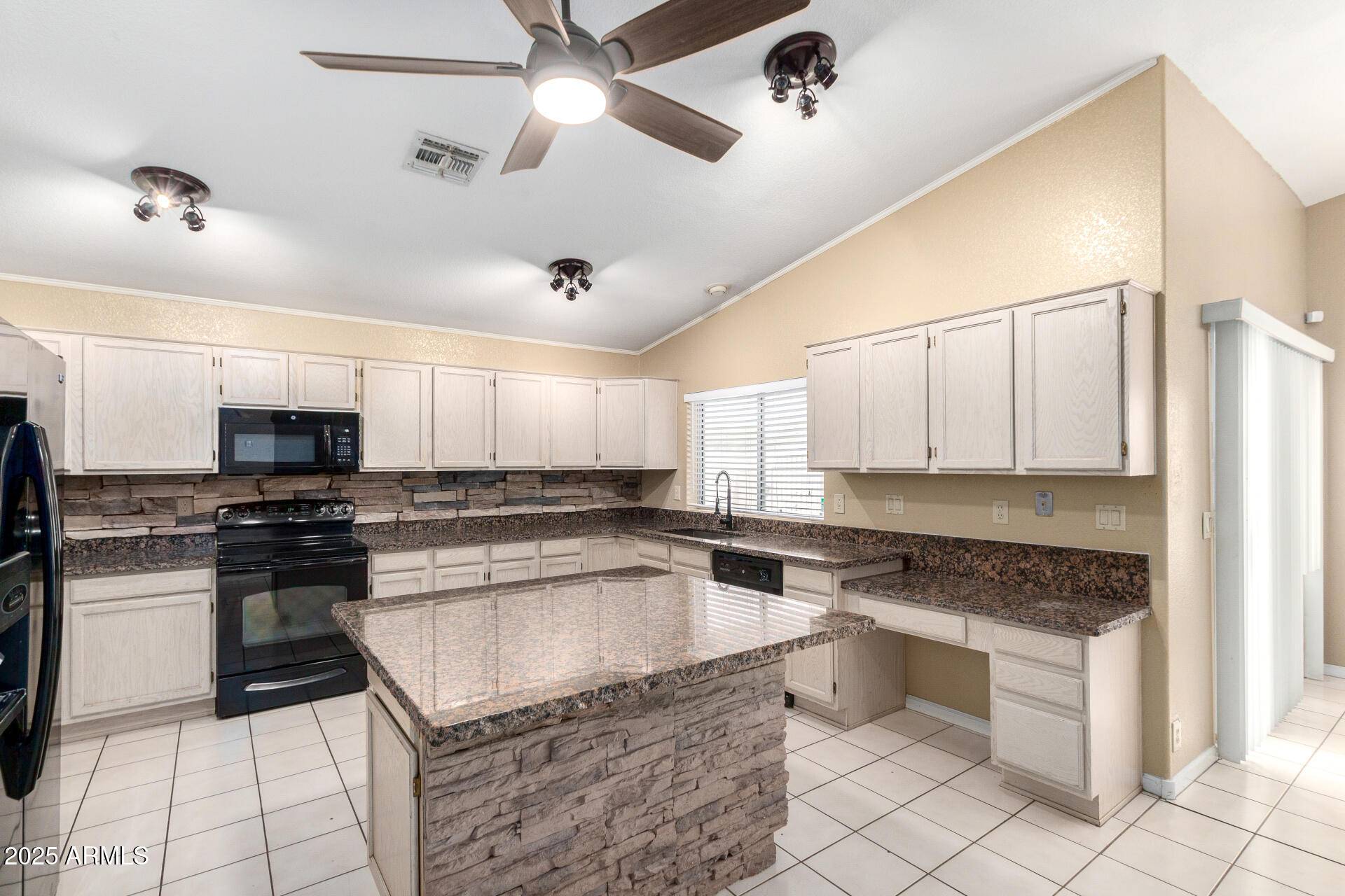 Peoria, AZ 85381,8733 W WETHERSFIELD Road