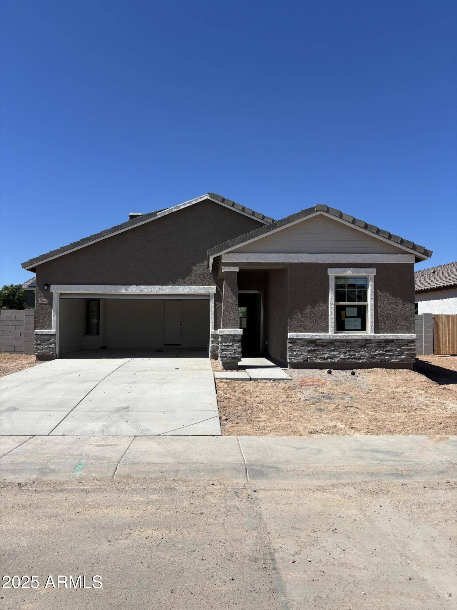 Florence, AZ 85132,5642 E IRIS Drive
