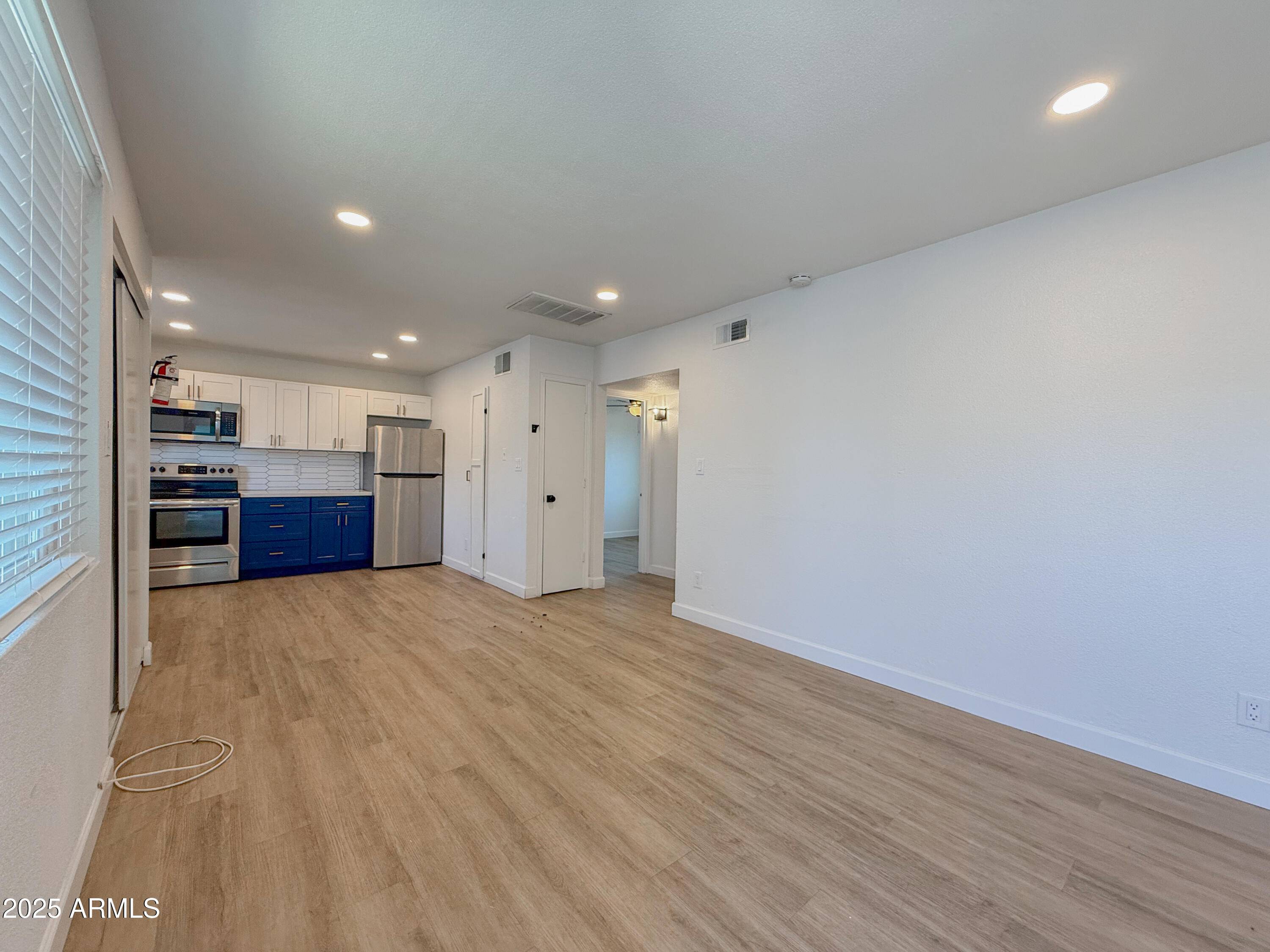 Phoenix, AZ 85007,719 N 12TH Avenue #3