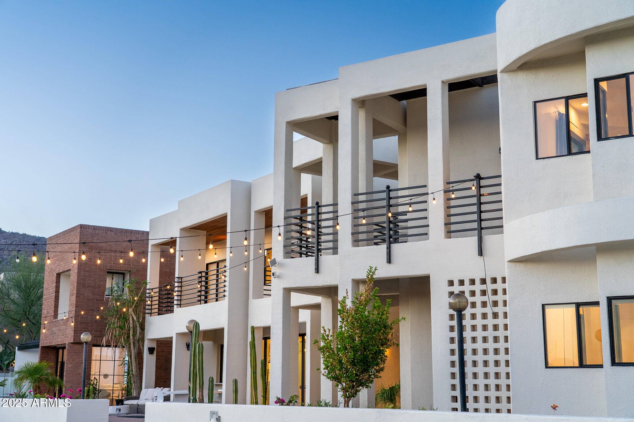 Phoenix, AZ 85044,3305 E CHEROKEE Street