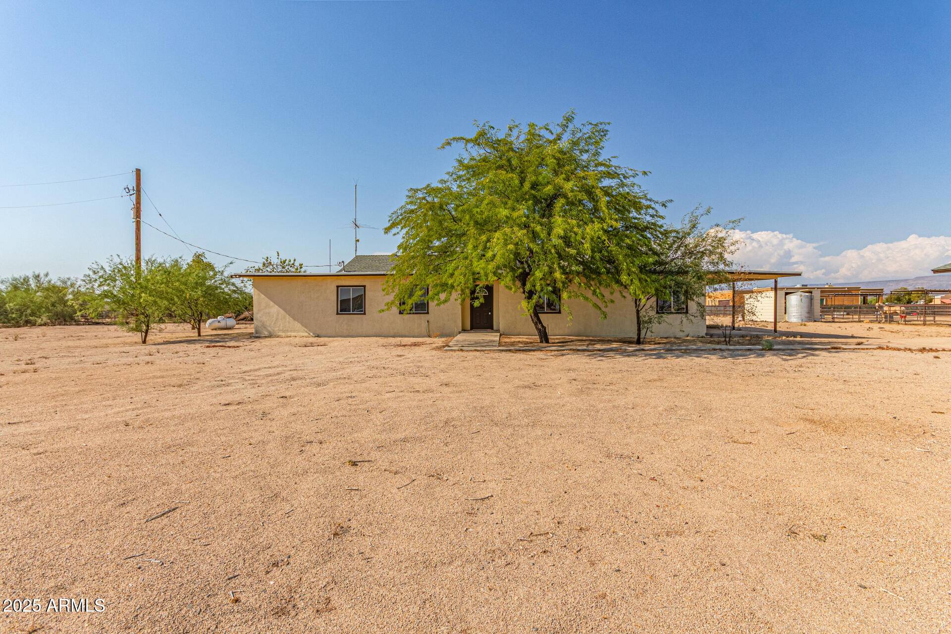 Phoenix, AZ 85086,1430 W MADDOCK Road