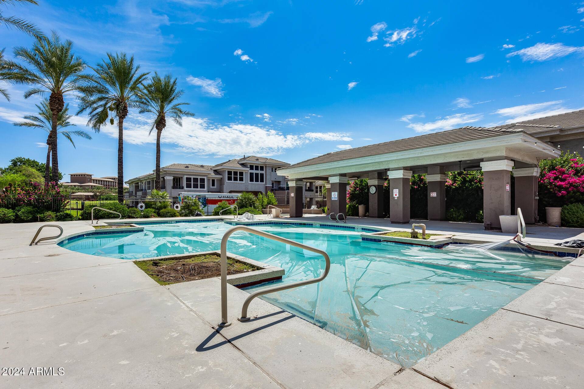 Scottsdale, AZ 85254,15221 N CLUBGATE Drive #2098