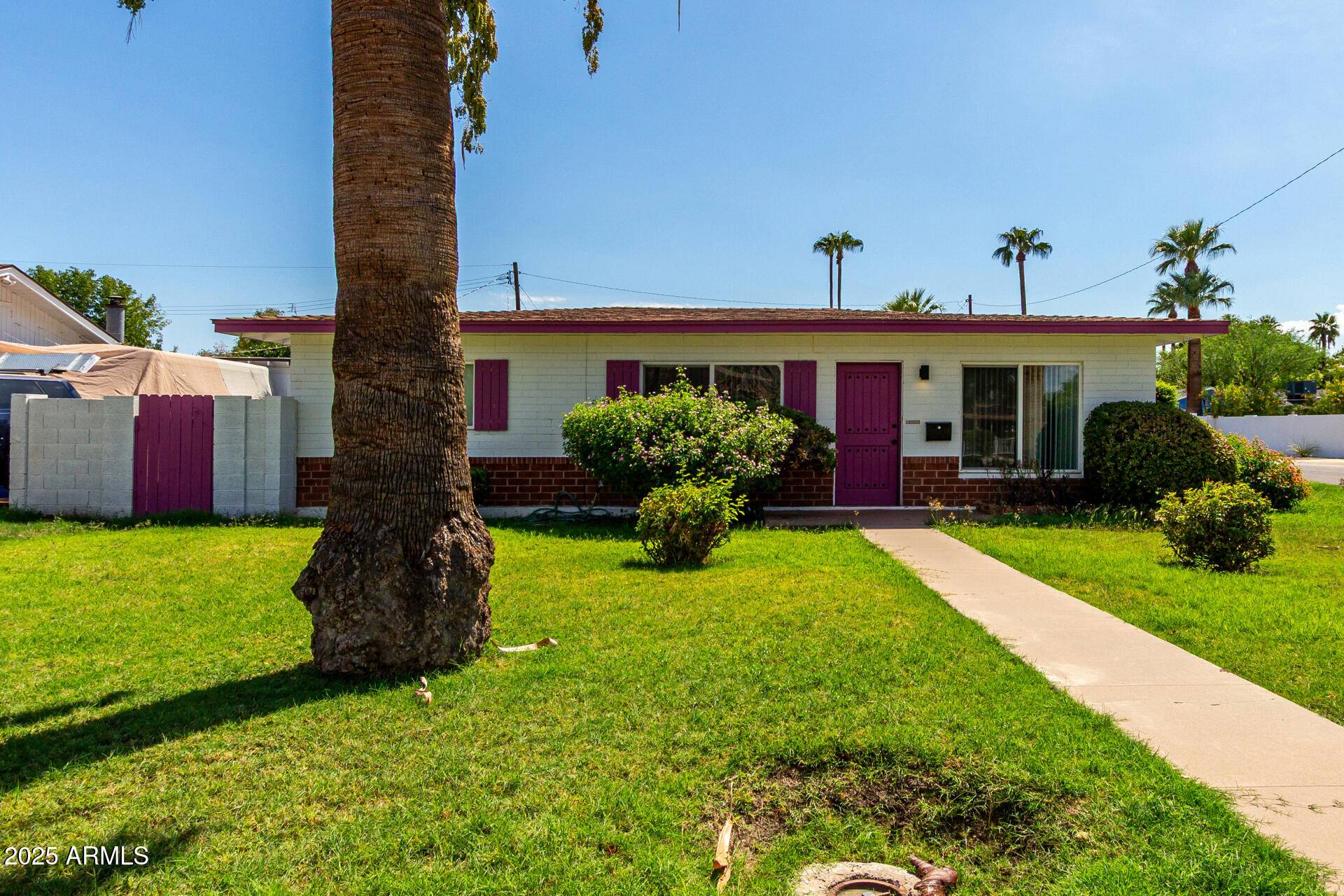 Phoenix, AZ 85014,1101 E OREGON Avenue