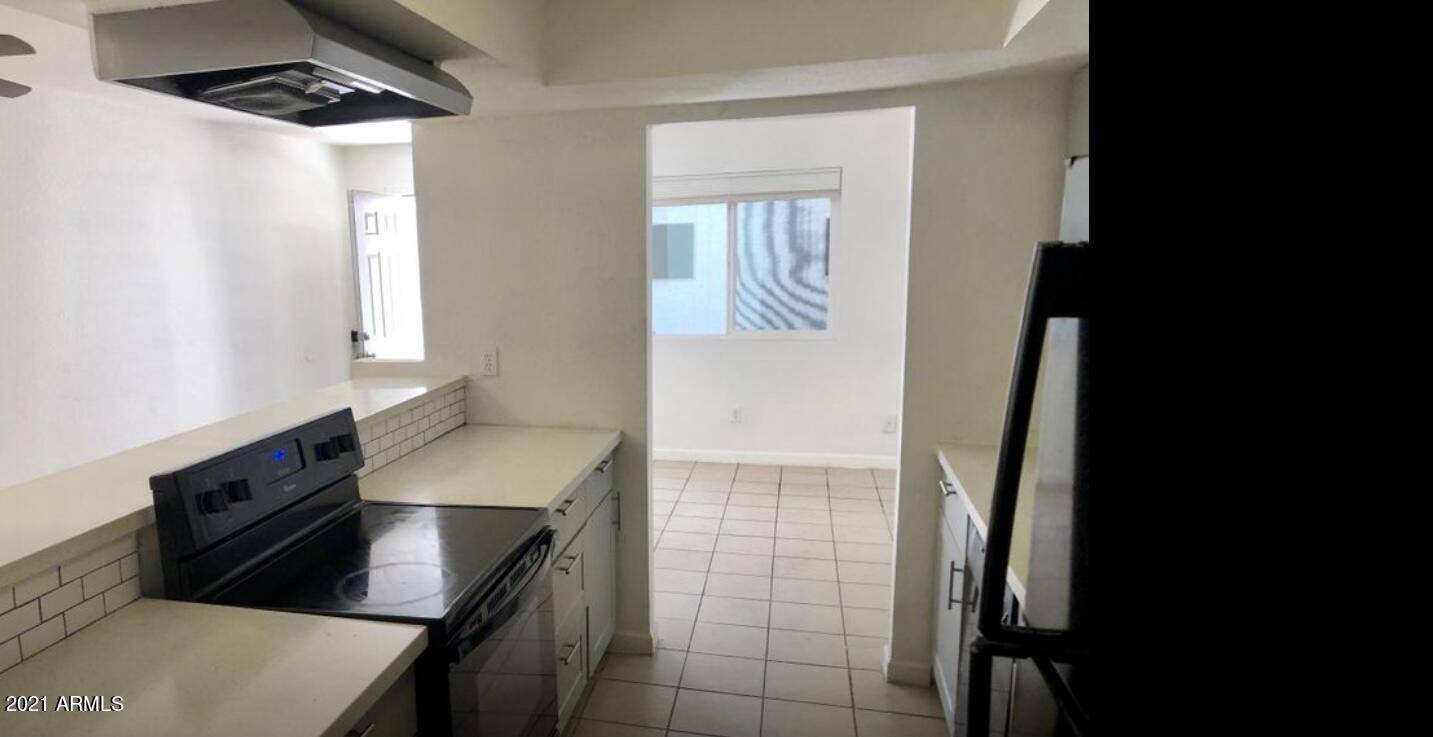 Phoenix, AZ 85032,18202 N CAVE CREEK Road #117