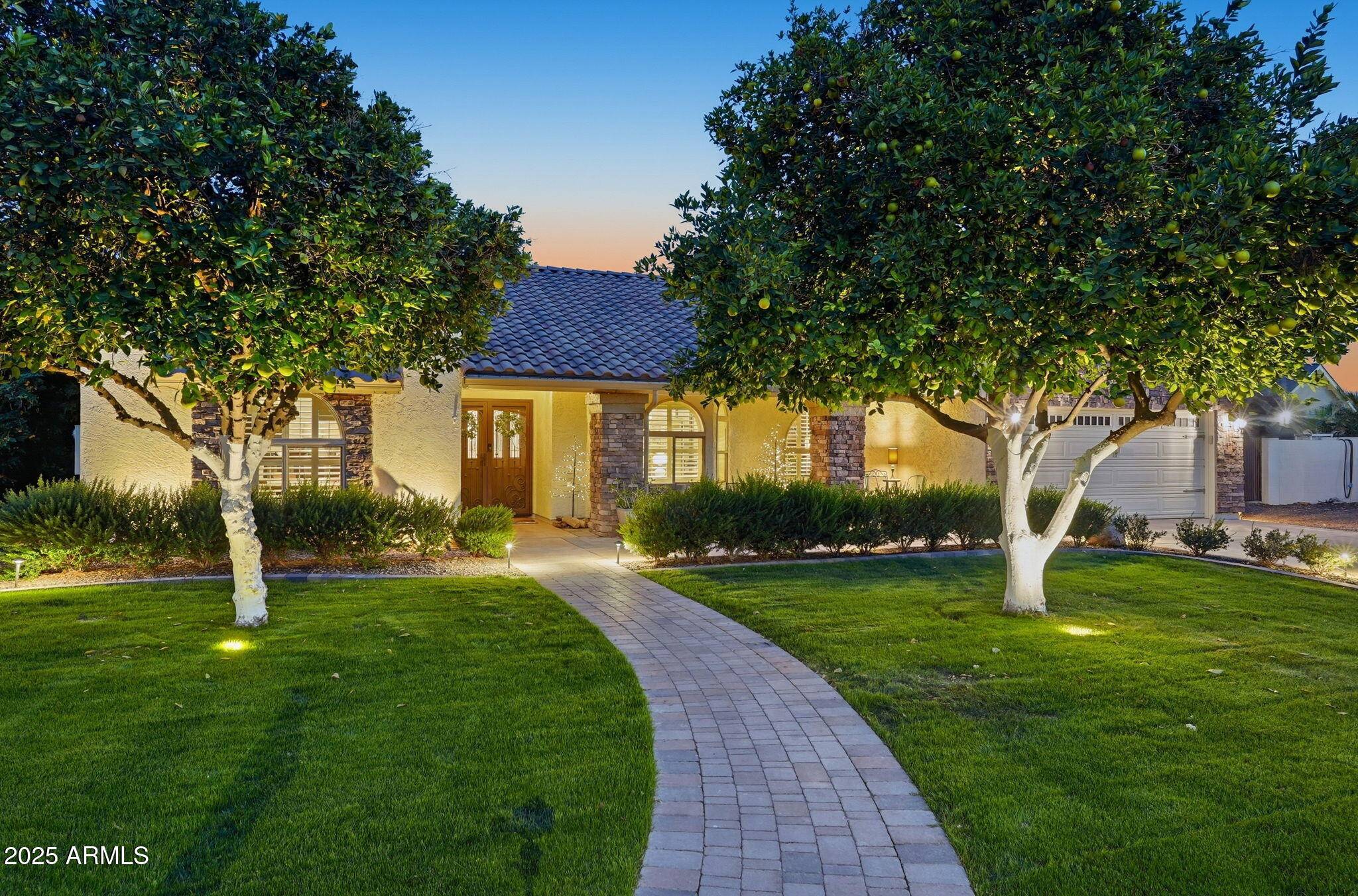 Mesa, AZ 85203,2217 N HUNT Circle