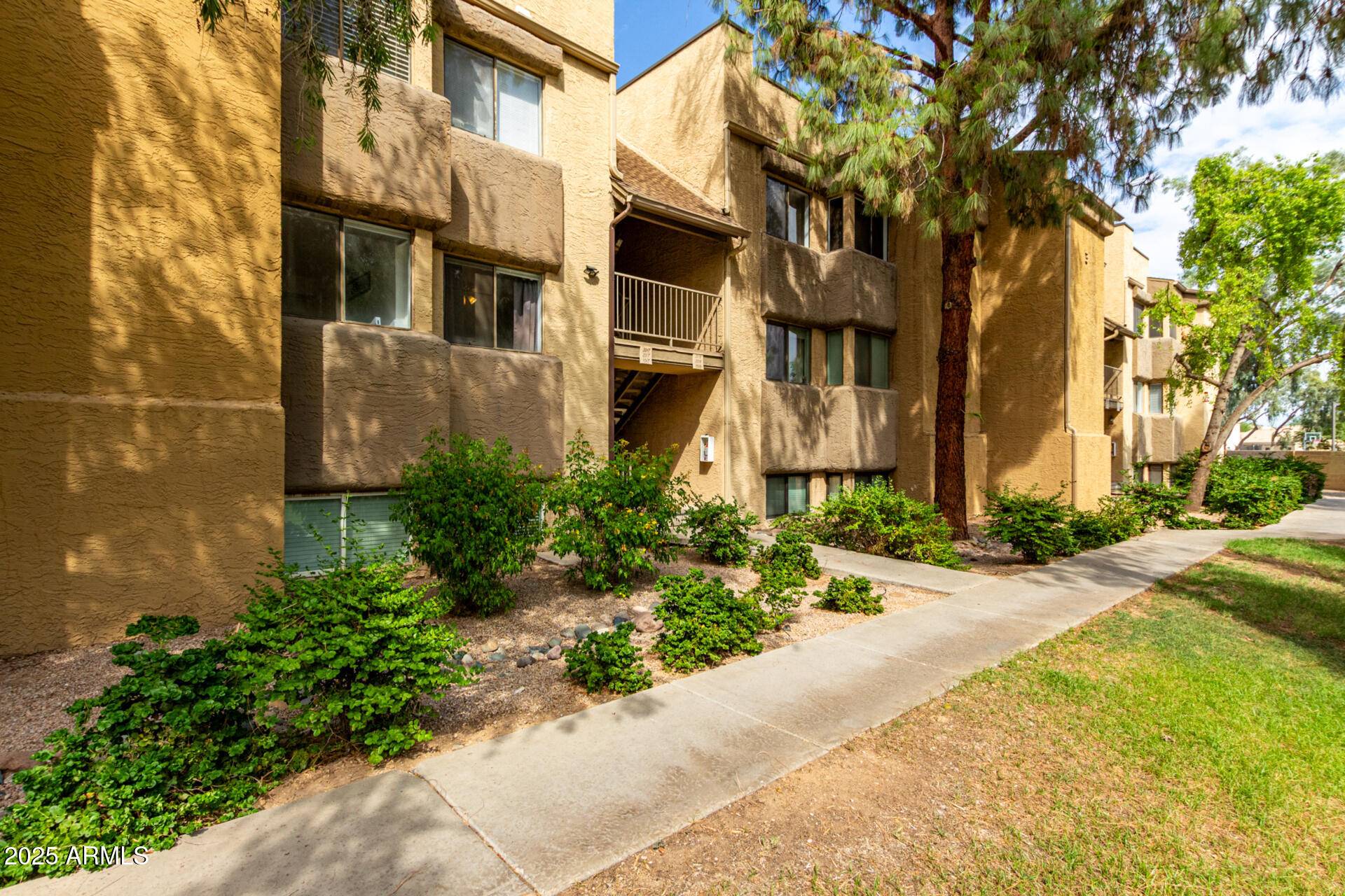 Phoenix, AZ 85027,18811 N 19TH Avenue #2017