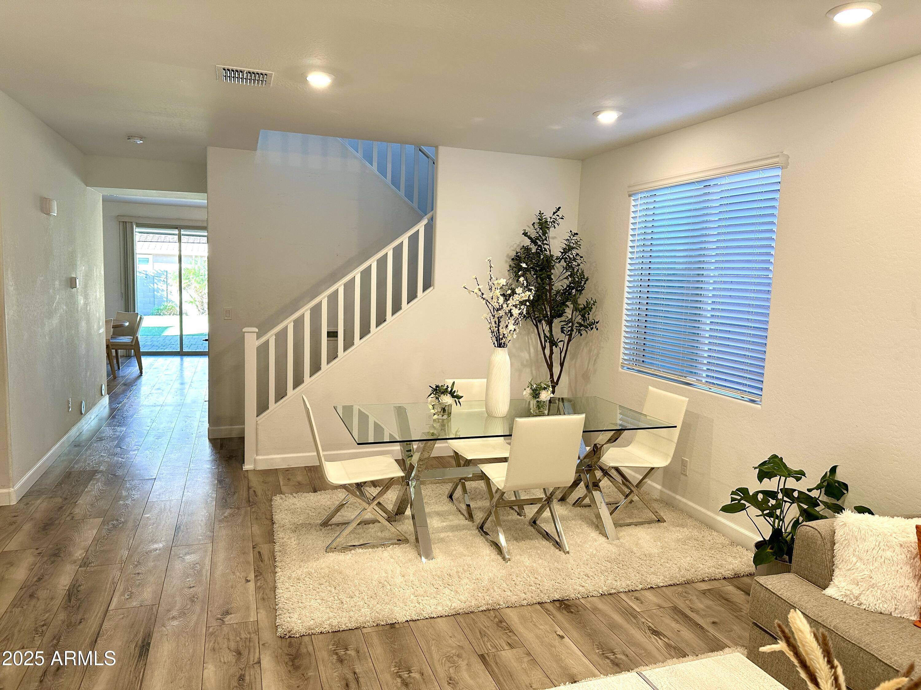 Mesa, AZ 85212,5604 S WARREN --