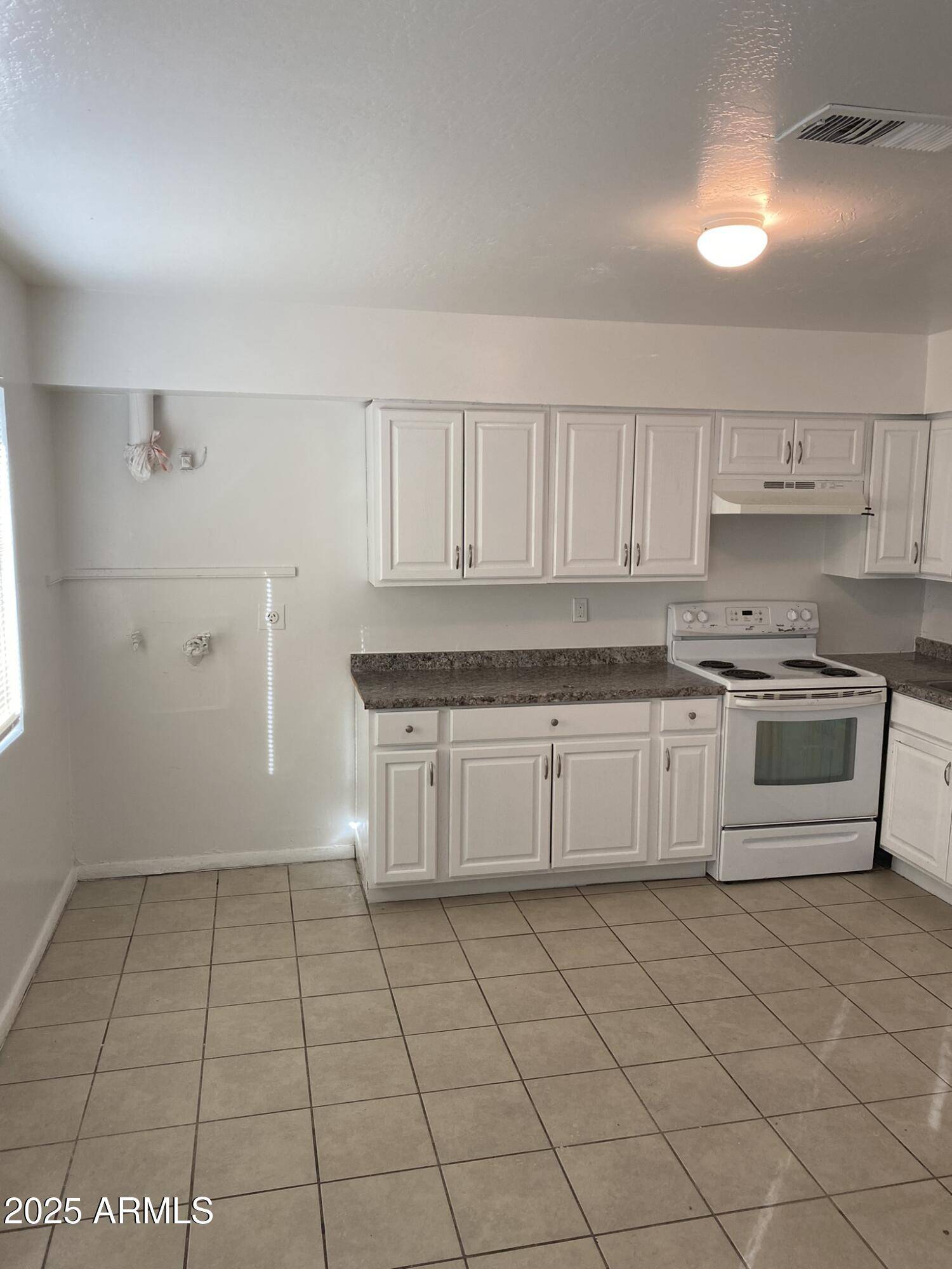 Phoenix, AZ 85040,2903 E WIER Avenue