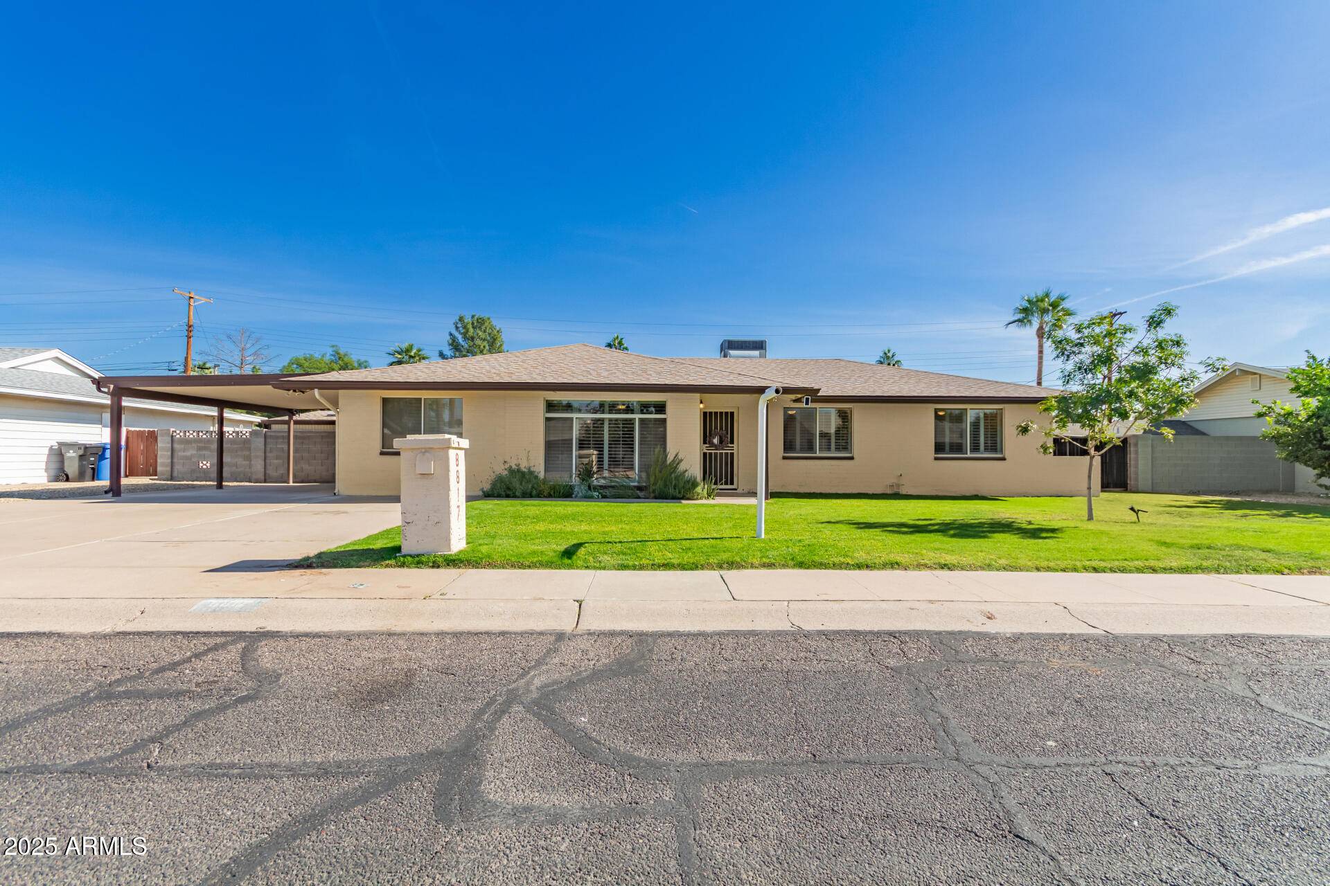 Phoenix, AZ 85021,8817 N 17TH Drive