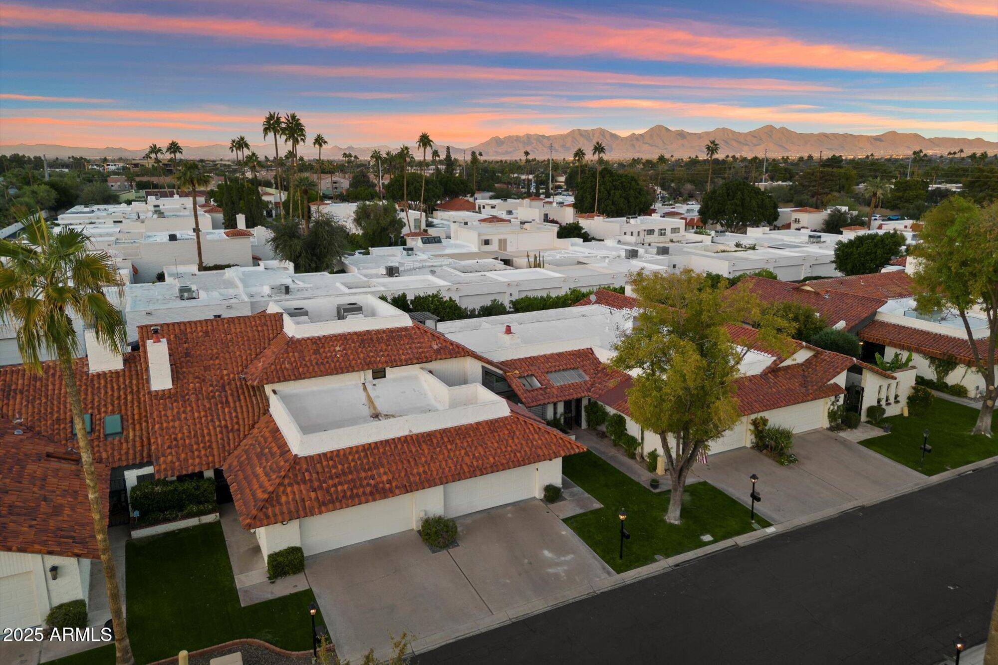 Paradise Valley, AZ 85253,5808 N Scottsdale Road