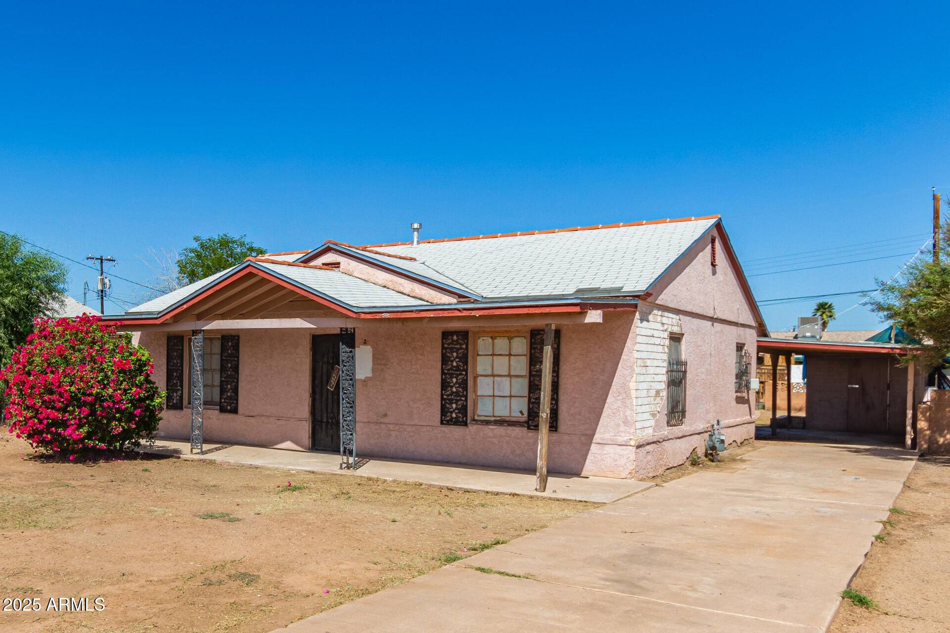 Phoenix, AZ 85009,2520 W WASHINGTON Street