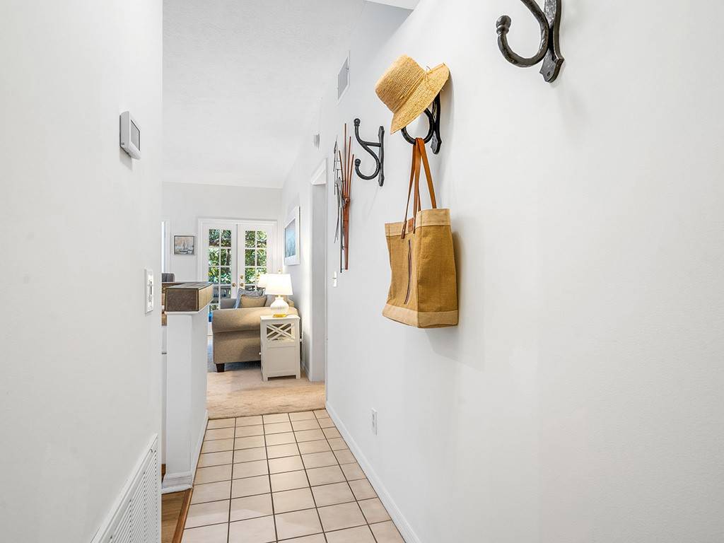 Vero Beach, FL 32963,1215 Winding Oaks CIR E #403
