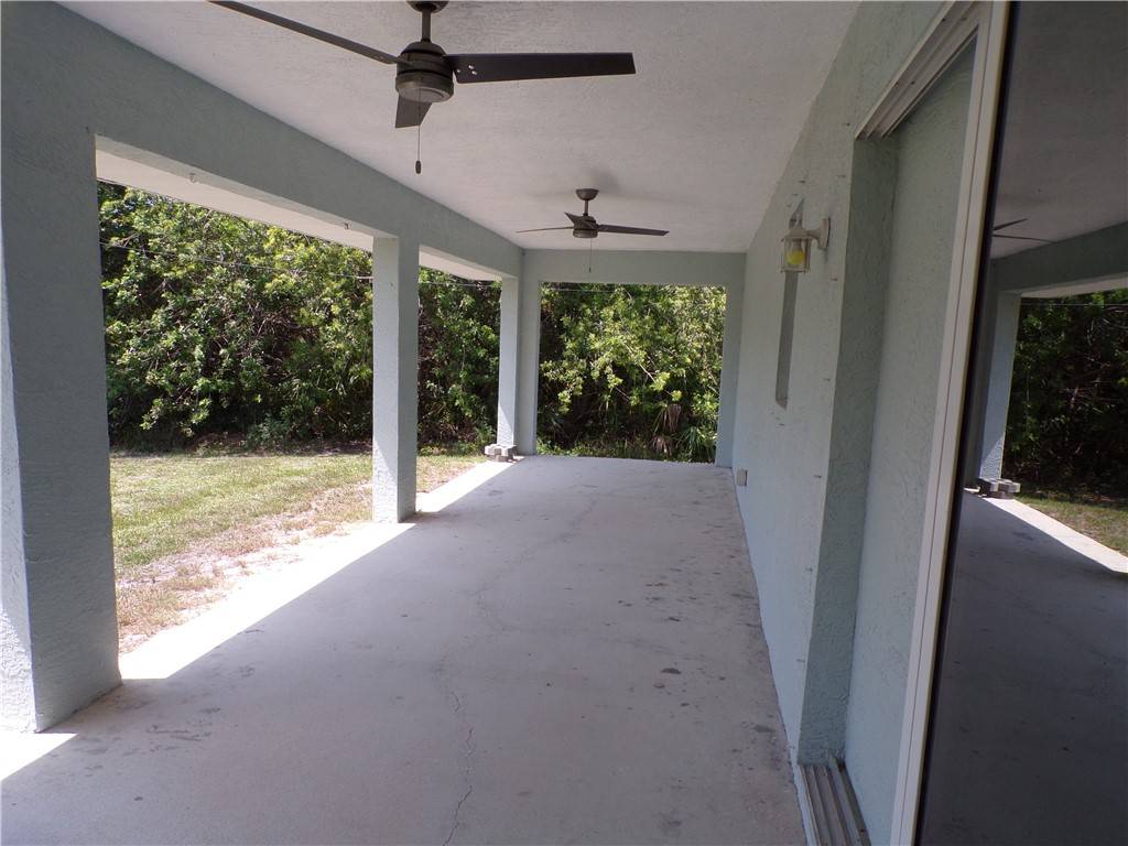 Vero Beach, FL 32967,9075 103rd CT