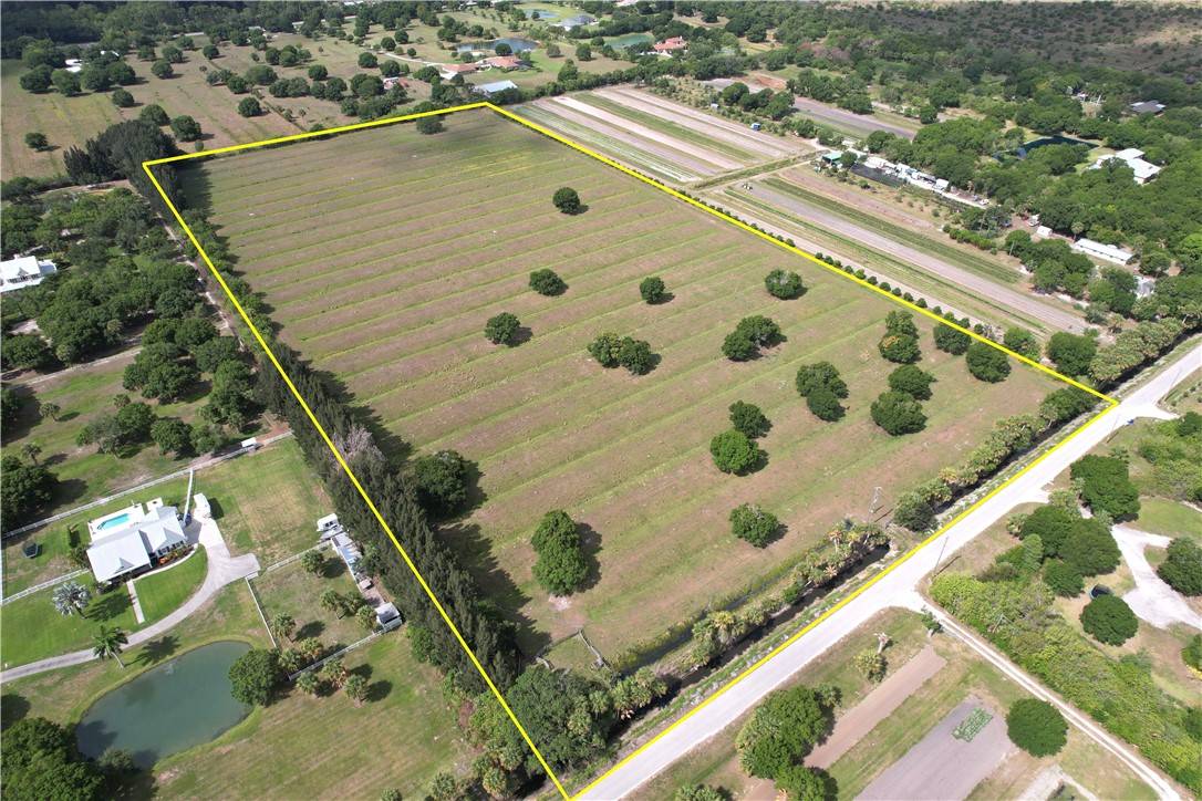 Vero Beach, FL 32967,7175 49th ST