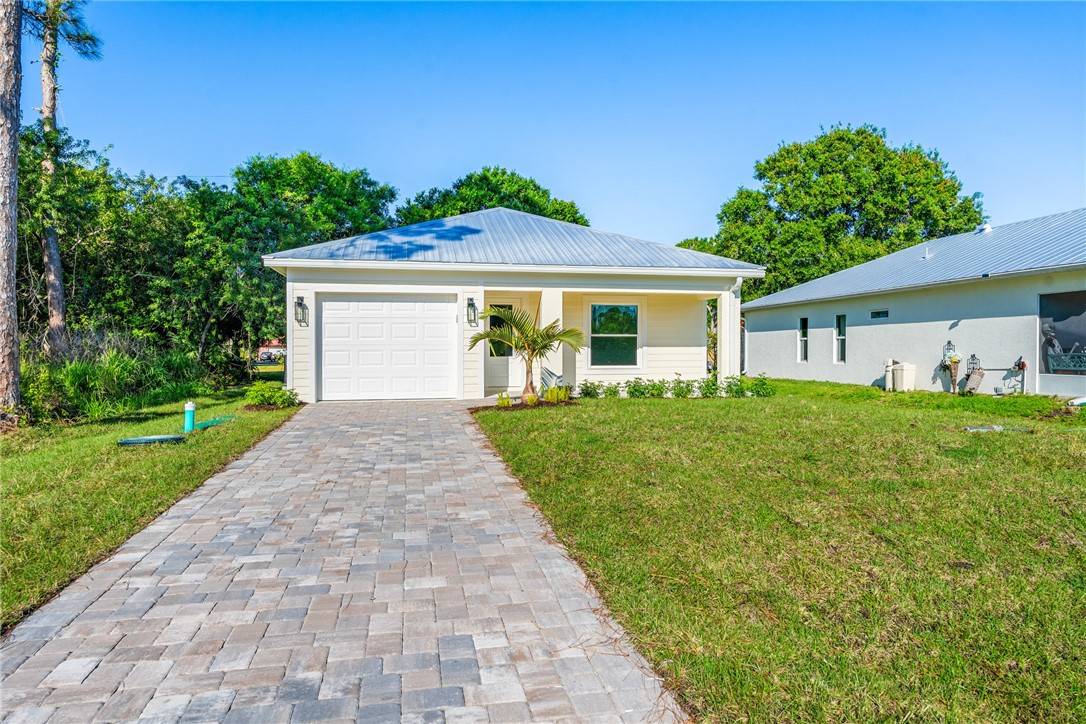 Vero Beach, FL 32962,1285 18th AVE SW