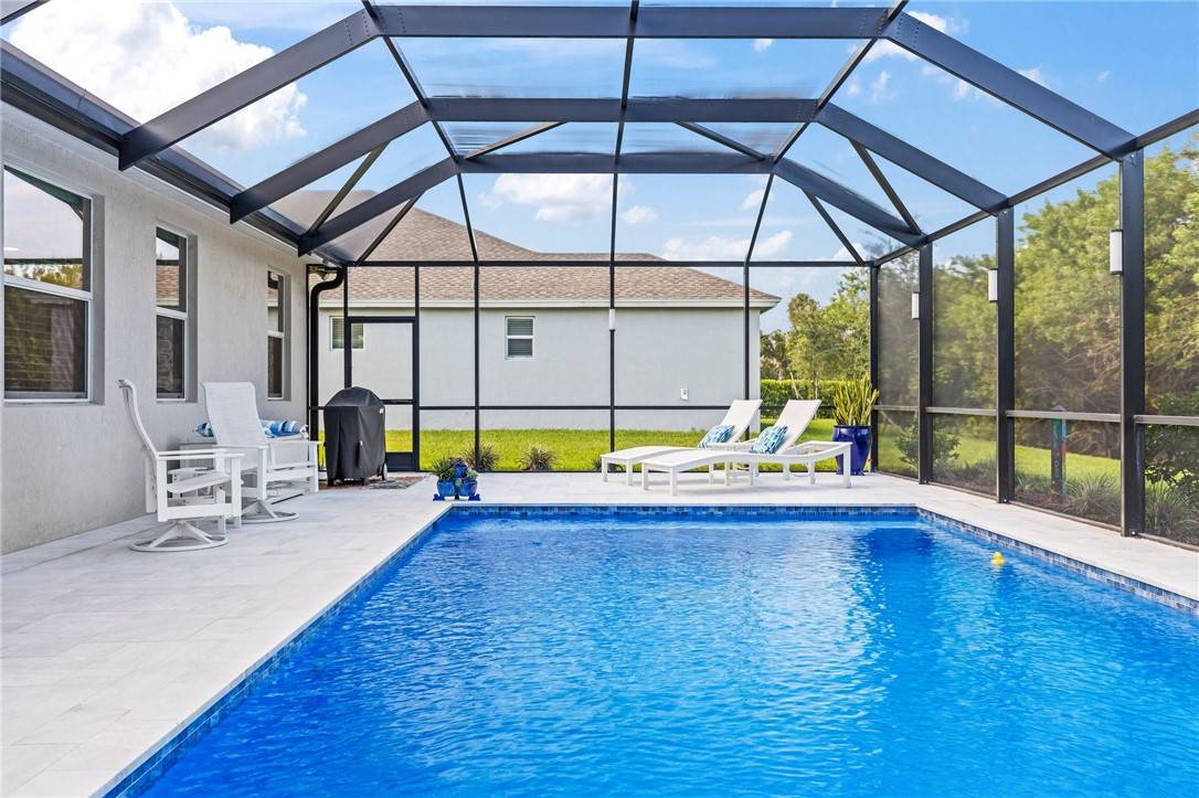 Vero Beach, FL 32967,7119 33rd SQ
