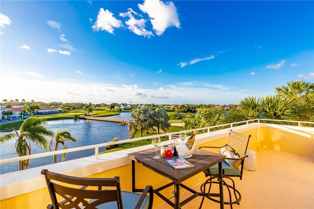 Vero Beach, FL 32967,5010 Harmony CIR #306