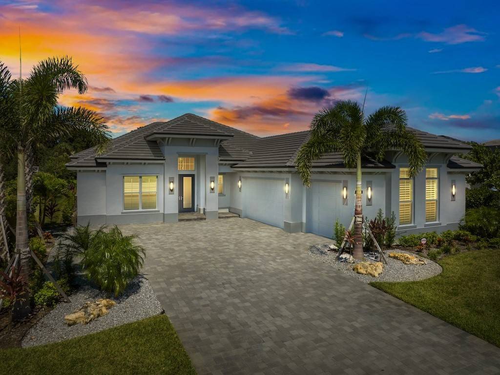 Vero Beach, FL 32963,220 Strand SQ