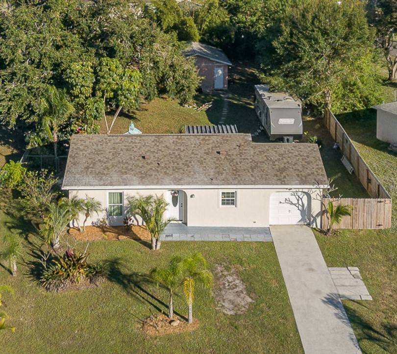 Palm Bay, FL 32907,565 Justine AVE NW