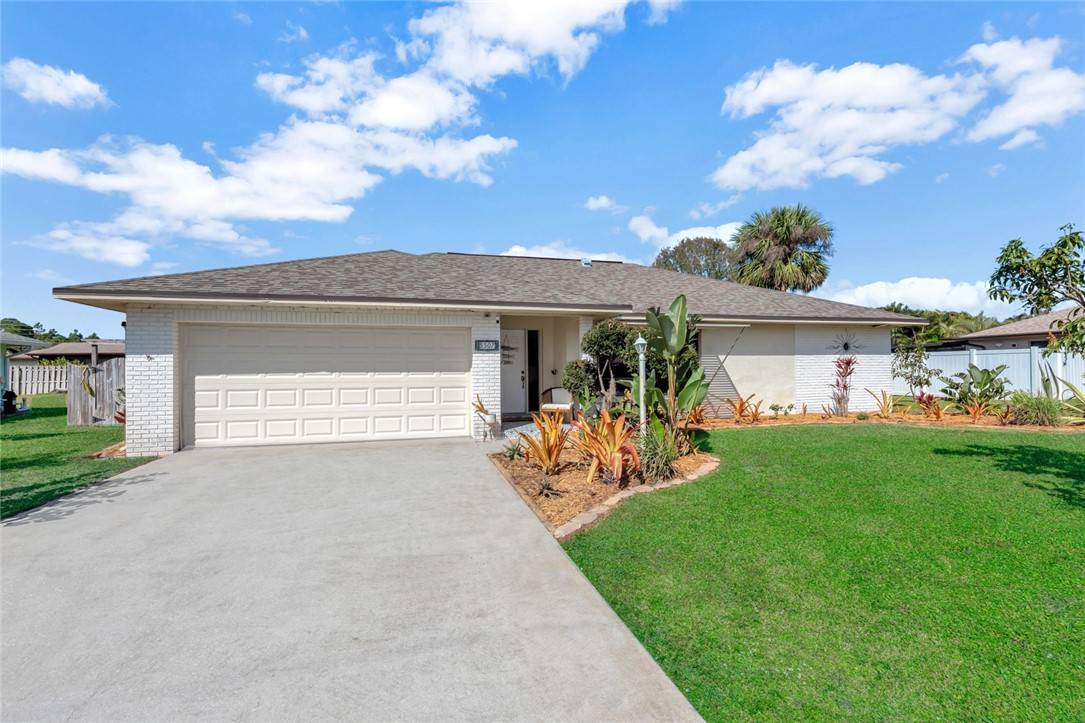 Fort Pierce, FL 34951,5507 Eagle DR