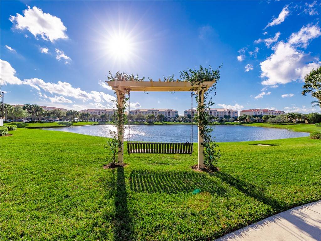 Fort Pierce, FL 34949,14 Harbour Isle DR W #PH 4