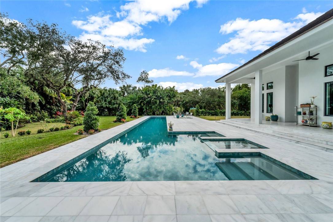 Vero Beach, FL 32963,790 Lake DR