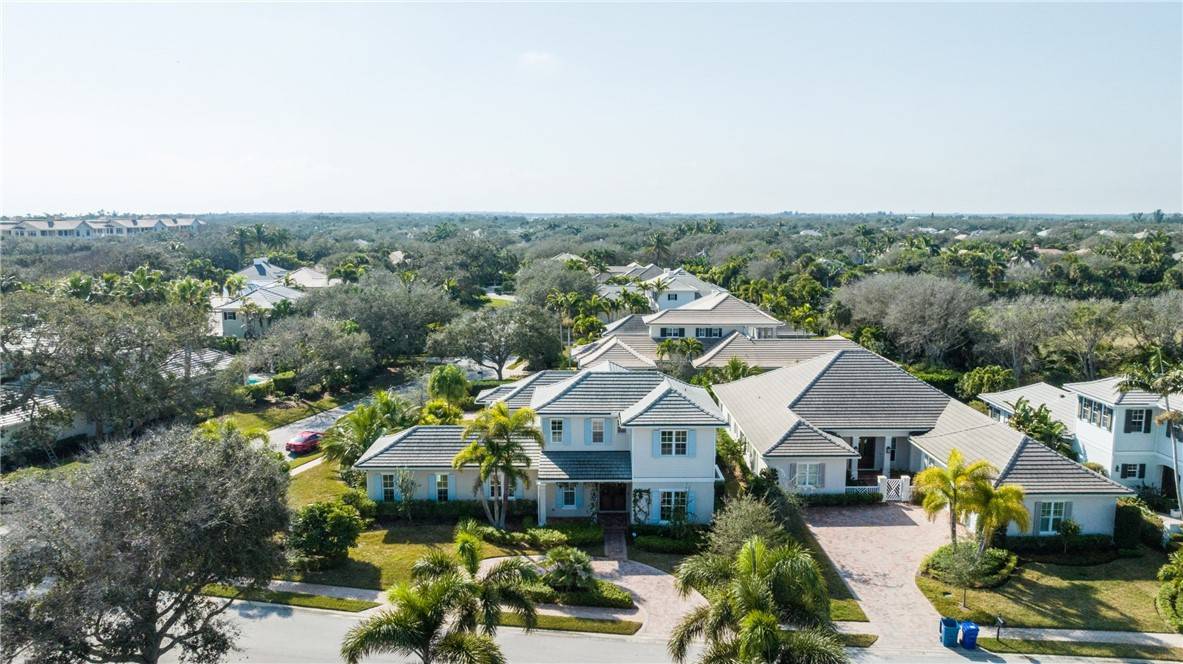 Vero Beach, FL 32963,221 Palm Island LN
