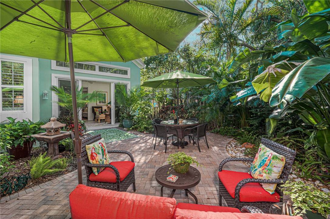 Vero Beach, FL 32963,1616 Bent Oak LN