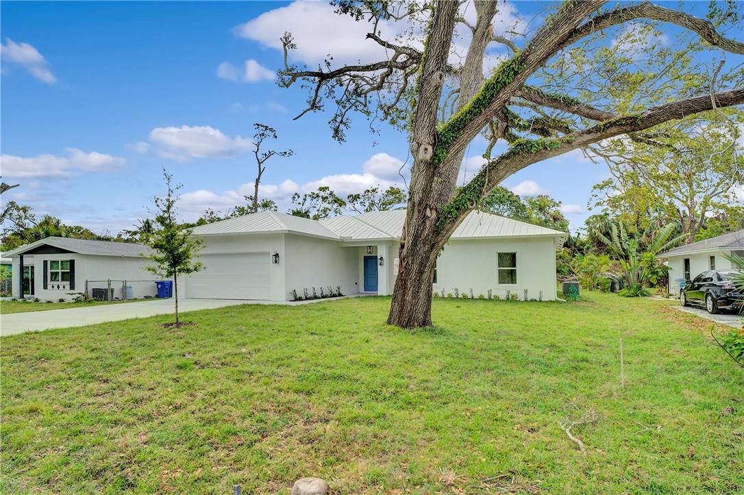 Vero Beach, FL 32960,1085 26th ST