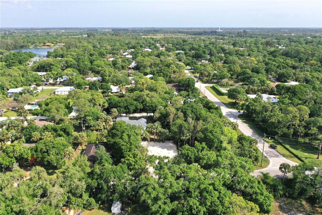 Vero Beach, FL 32968,6326 4th ST