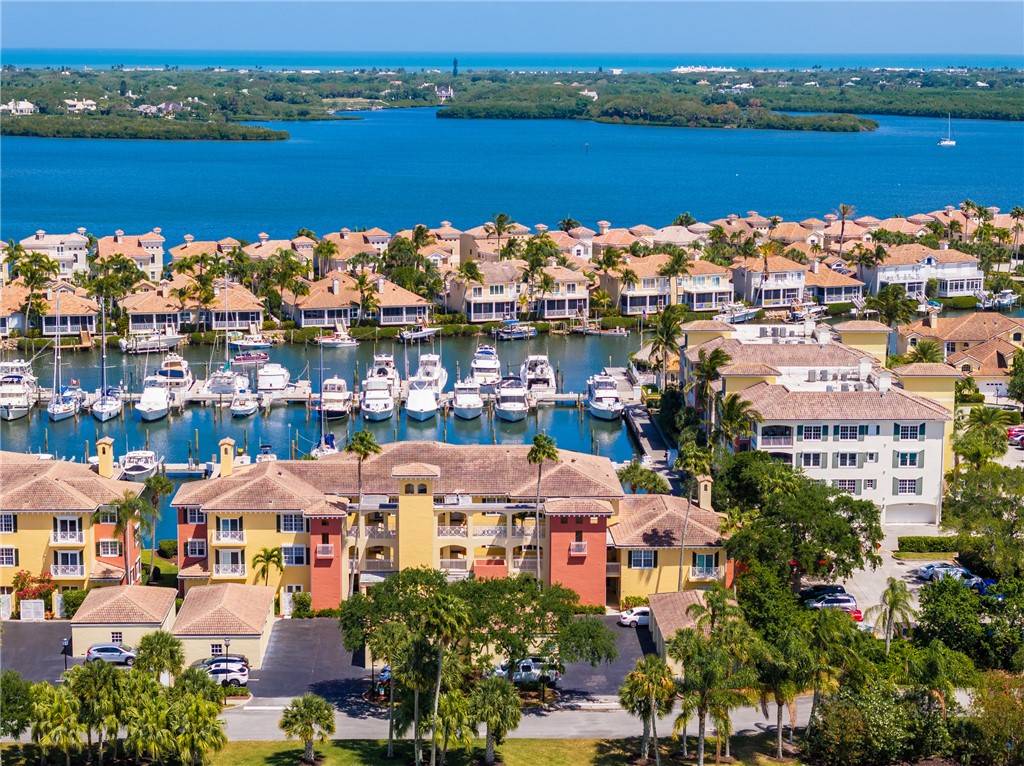 Vero Beach, FL 32967,5520 E Harbor Village DR #105