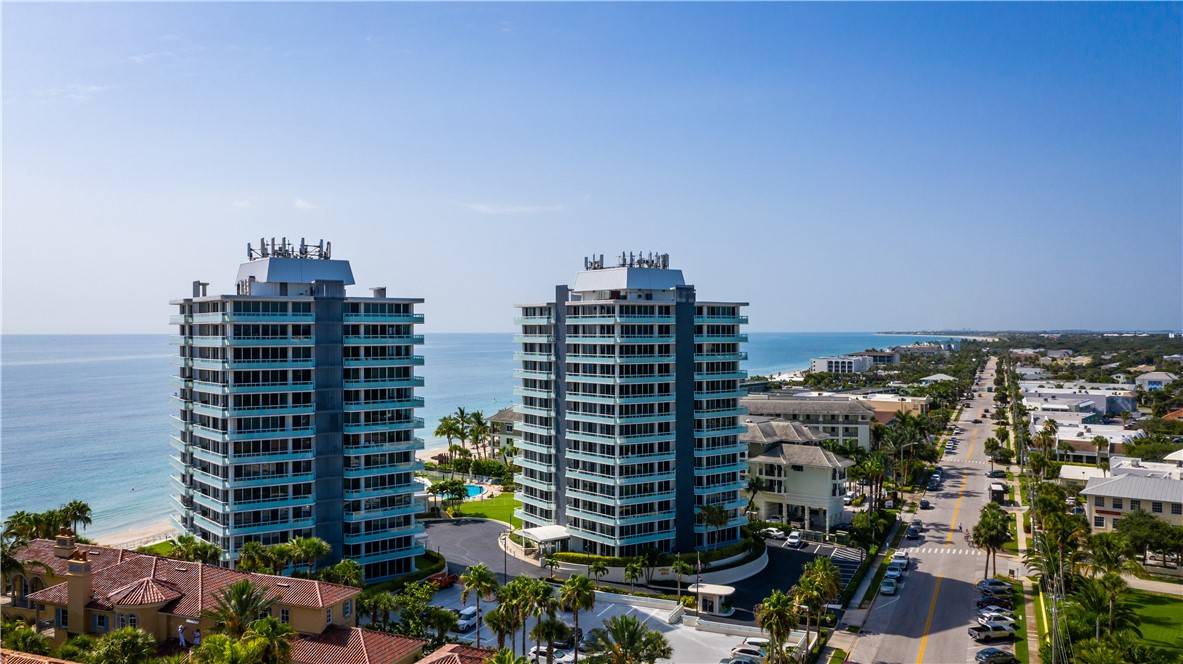 Vero Beach, FL 32963,3554 Ocean DR #702S