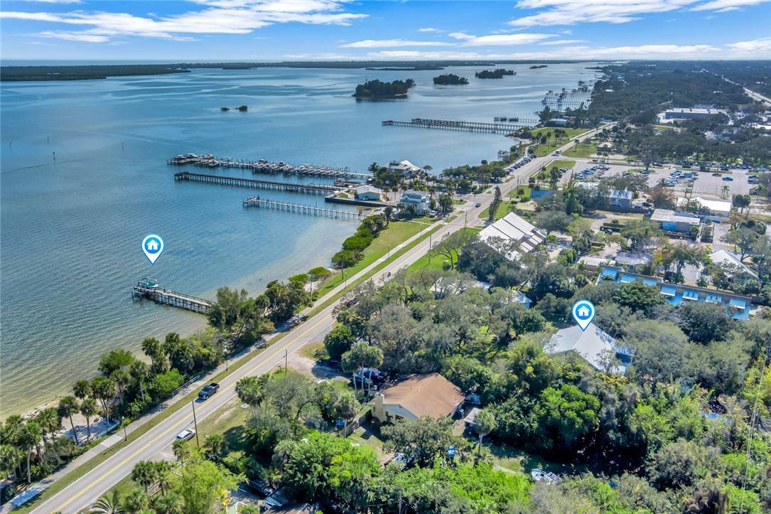 Sebastian, FL 32958,925 Indian River DR