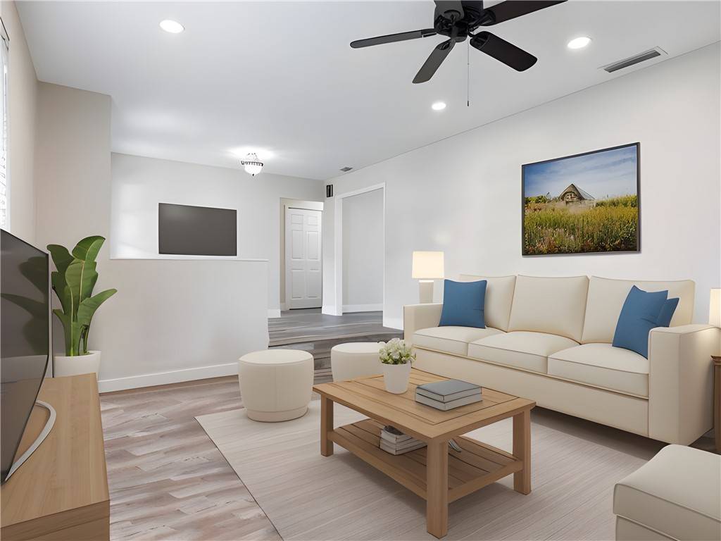 Vero Beach, FL 32968,445 45th CT