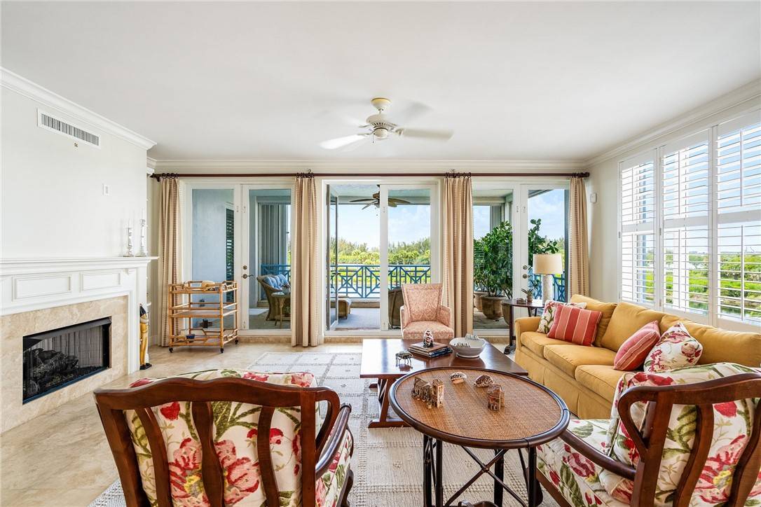 Vero Beach, FL 32963,9037 Somerset Bay LN #302