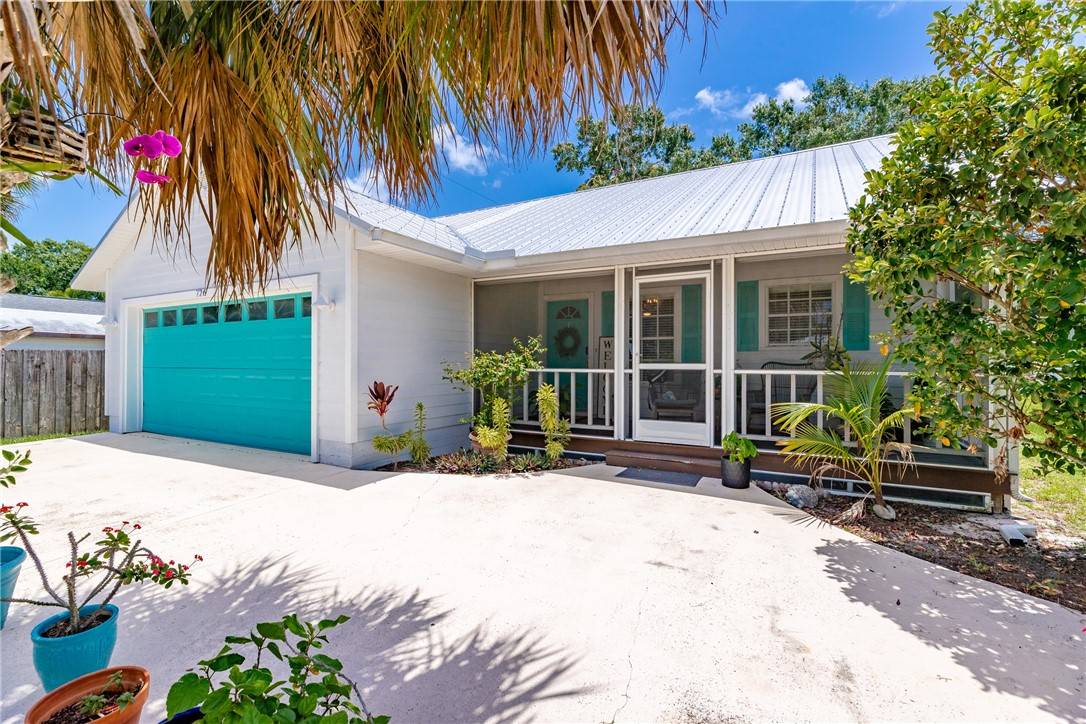 Vero Beach, FL 32968,726 63rd AVE
