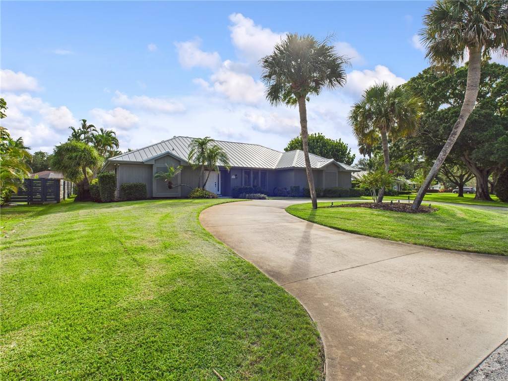 Vero Beach, FL 32962,675 Colonial DR