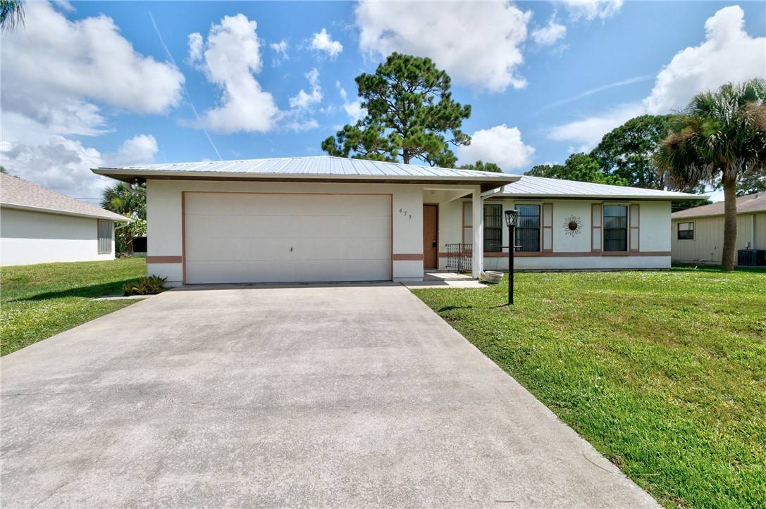 Sebastian, FL 32958,459 Seagrass AVE