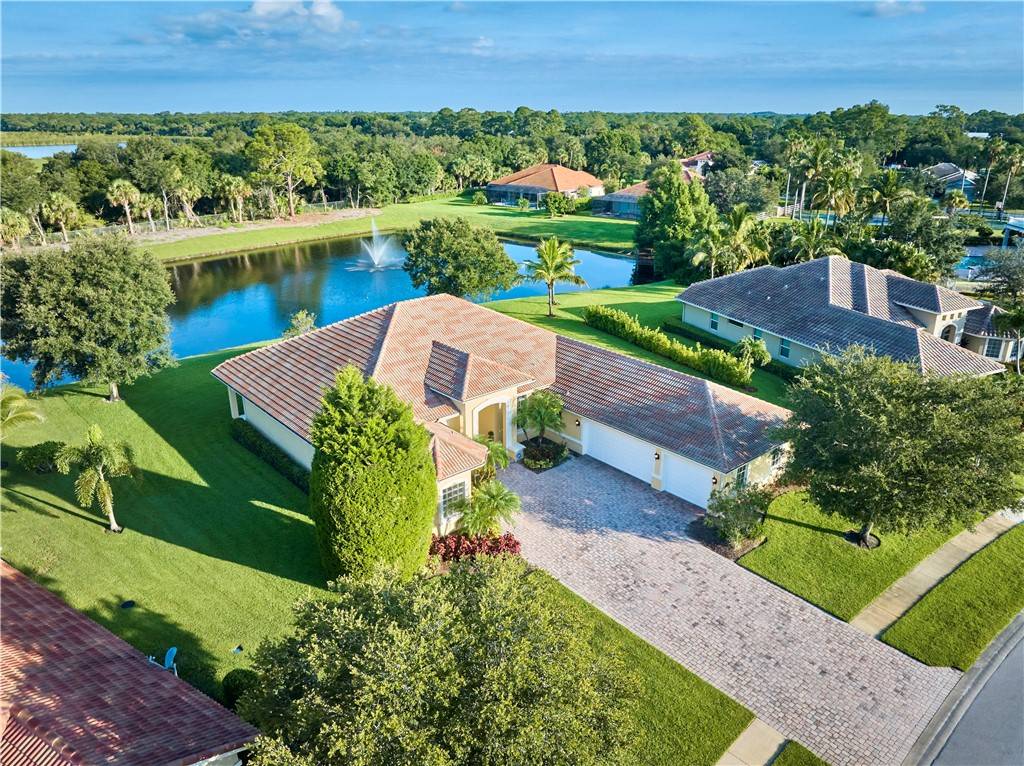 Vero Beach, FL 32968,575 Stoney Brook Farm CT
