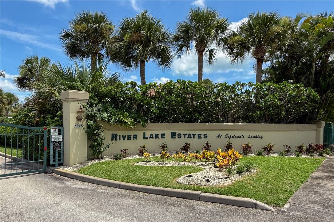 Vero Beach, FL 32967,7465 32nd CT