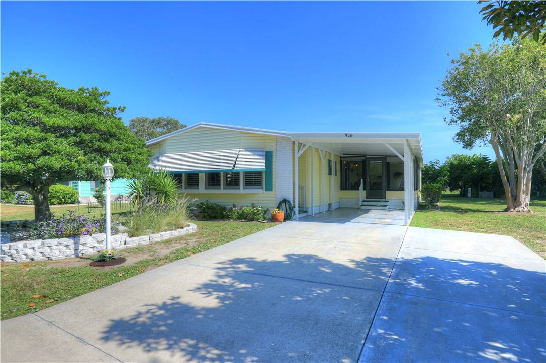 Sebastian, FL 32976,926 Hemlock ST