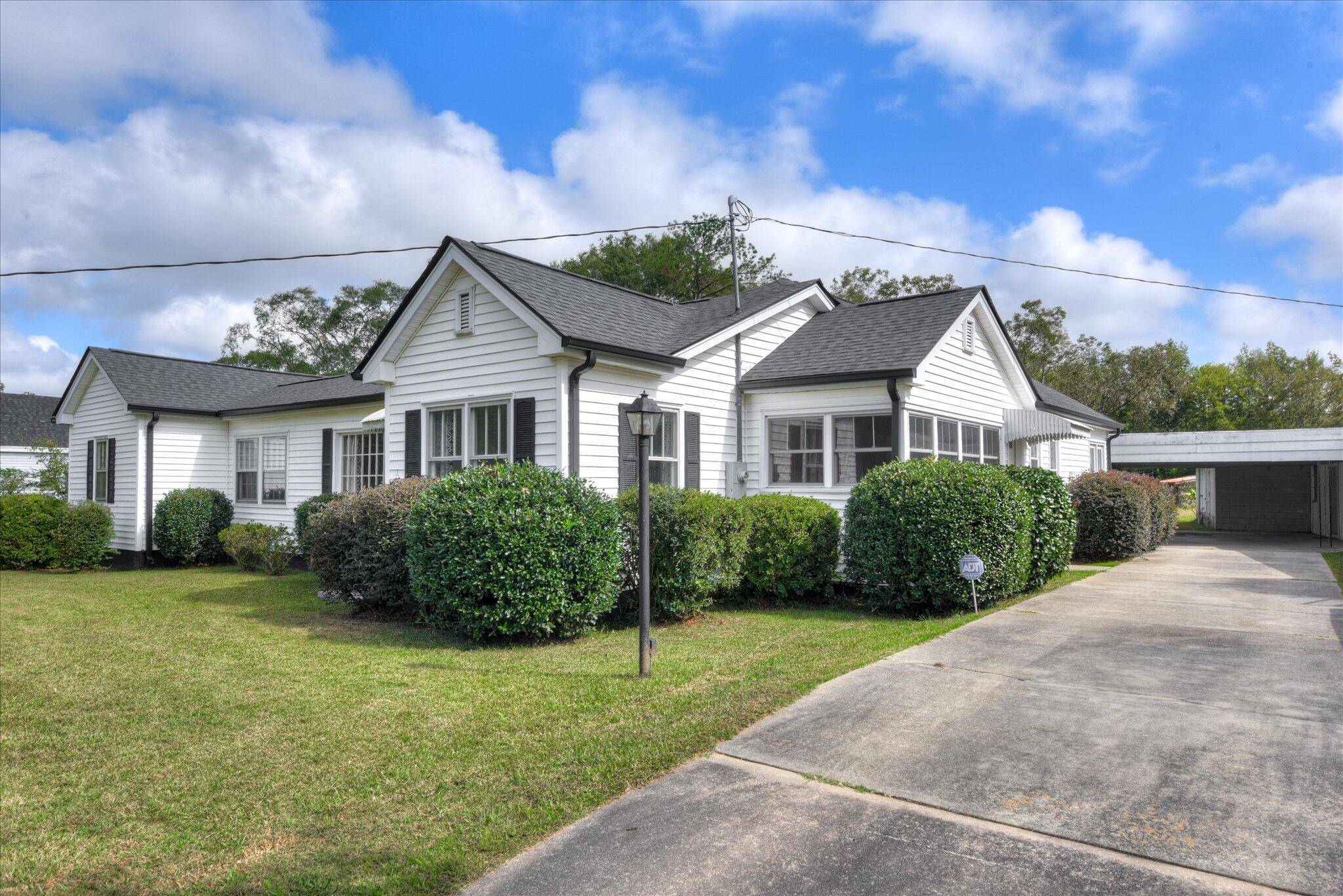 Edgefield, SC 29824,509 Augusta Road