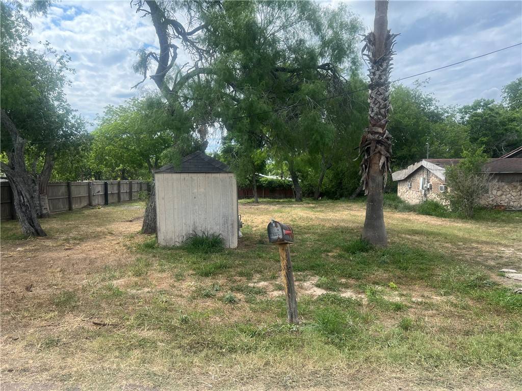 Lake City, TX 78368,106 2nd ST