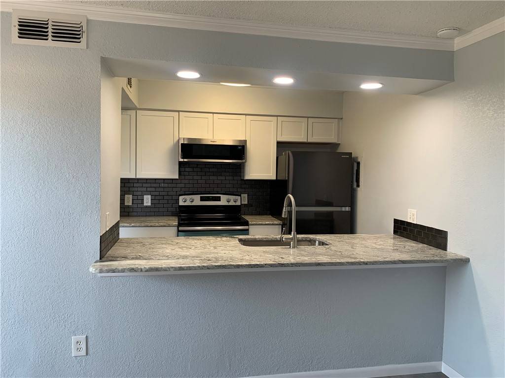Corpus Christi, TX 78412,1011 Ennis Joslin RD #107