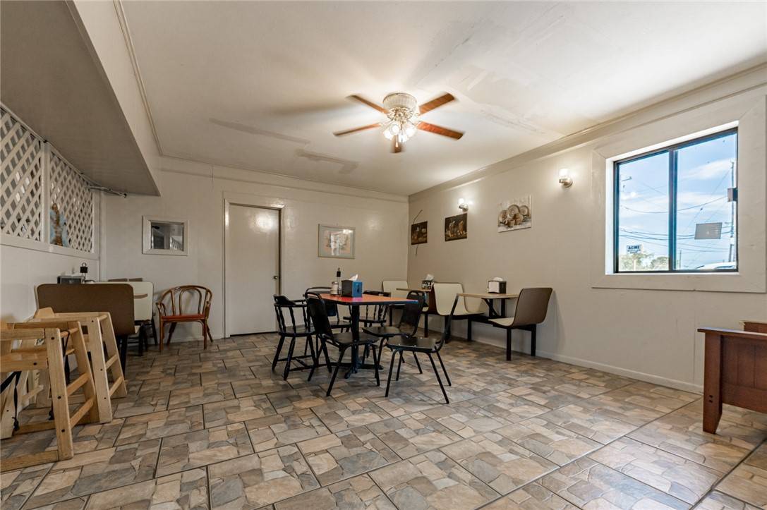 Kingsville, TX 78363,902 N 14th ST
